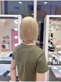 Lee 梅田茶屋町　blond bob
