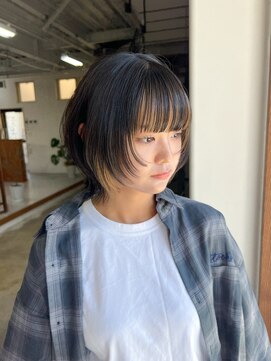 カフネ(cafne) ＊ウルフカット レイヤーカット ＊インナーカラー　梶原翼