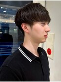 メンズニュアンスパーマツイスパゆるめブルーブラック刈り上げ春