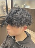 マッシュ　波パーマ　ツーブロック　刈り上げ