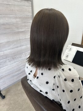 ラヴィリス バイ レム(Raviliss by rem) グレージュカラー