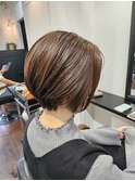 前下がりショートボブ。