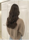 オリーブベージュ