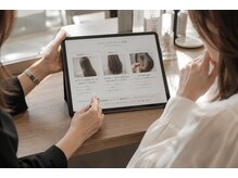 「FEATURE 04」今の髪に合ったメニュー提案を。［カウンセリング／川口東口］
