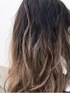 ヘアー バイ ミーズ(hair by Mii’s) グラデーションカラー