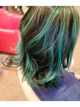 ランプヘアー(LAMP HAIR) 大人かわいいゆるふわグラデーションカラー×魅惑リーフグリーン