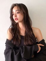 ジーナリア(Xena ria)&nbsp;《袴田》フェイスレイヤーがトレンド◎