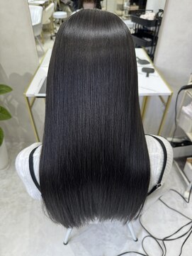 ウッグラ(wuggla) ずっとずっと触れていたくなる美髪に☆ハリウッドトリートメント