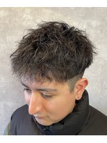 フリー(FREE)&nbsp;ツイストスパイラルパーマ　メンズパーマメンズカットメンズ