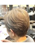 50代60代大人ヘアスタイルマニキュアで白髪ぼかし