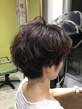 サーカス 銘苅店(circus) ゆるつやパーマボブ