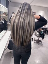 キング 梅田(K!ng)&nbsp;縮毛矯正髪質改善ハイライトレイヤーカット梅田美容室エクステ