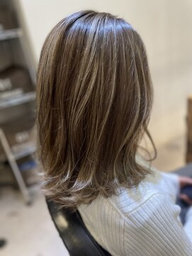 センジュ(Senju) ハイライト×モノトーンベージュ