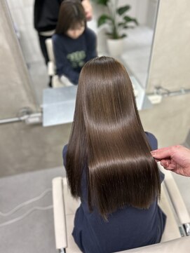 アヴァンス 西田辺(AVANCE.) ベージュ/髪質改善/艶カラー【阿倍野・西田辺】