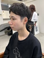 リビング 津田沼(LIVING)&nbsp;ソフトツーブロック/刈り上げ/センターパート/ブルーブラック