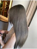 オリーブベージュ
