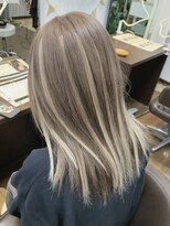 ルアナ エクステ 名古屋栄店(Luana.) グレージュ エクステハイライト