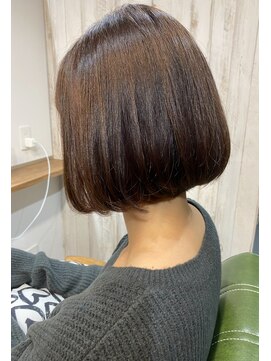 ナチュラルブラウン