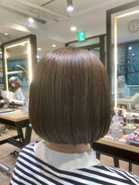 ジュイール(jouir)&nbsp;三鷹白髪ぼかしハイライトショートボブウルフショートカット韓国