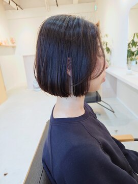 フラ(FULA) ボブ/顔まわりレイヤー/縮毛矯正