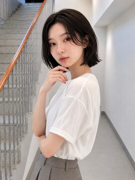 トリッカ 銀座(tricca) 顔まわりレイヤーボブ/外ハネミックス/透明感ヘアカラー