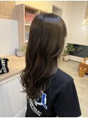 オリーブベージュ