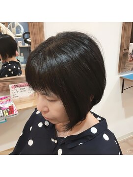 アトリエオリーブ(ATELIER OLIVE) お手入れ簡単前下がりショート