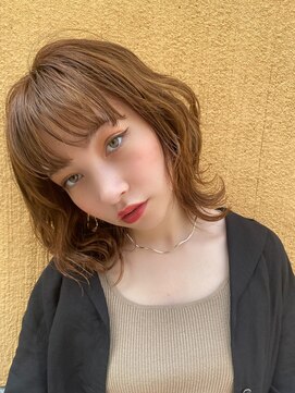 レオニード 表参道(LEONID) ミディアムウルフ×パーマ