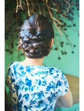 ザップ(ZAP) シニヨン