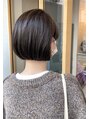 ニュイ(Nuii) 透明感があるけど上品に見える艶髪ヘアカラー。