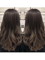 ゼン(Zen.) 大人女子人気のマットグレージュカラー