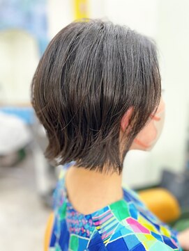 ジラ ヘアアンドメイク(girra HAIR&MAKE) ヨシンモリ