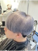 メンズ刈り上げハイトーンマッシュ
