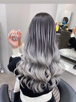 エミーバイモアムー(Emmie byMoremuu)&nbsp;［南越谷YU-TA］エクステグラデーション