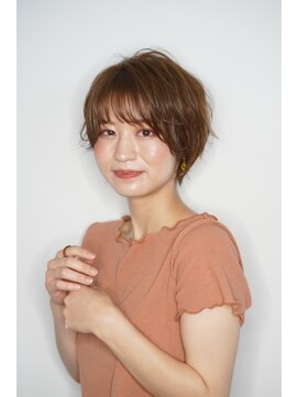 ルフュージュ バイ プロデュース 相模大野店(Refuge by Produce) くびれショート/マロンベージュ