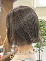 ルイ(ROUIS produced by LUCK 津田沼)&nbsp;ハイライト/大人ボブ/似合わせカット/オリーブベージュ
