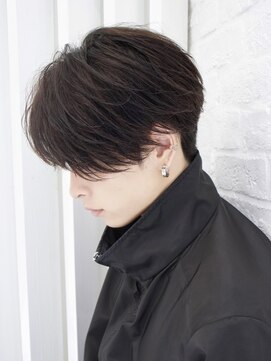 エイド 本店(aid) 毛流れセンターパート細束カルマヘアニュアンスパーマ