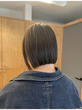 リノア 鵠沼海岸(LINOA) ストレートコンパクトボブ×ナチュラルグレージュ