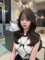 リリー(Lilley)&nbsp;羽エクステ/ナチュラル縮毛矯正/韓国ヘア/レイヤーカット