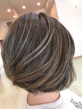 ヘアーアンドメイク カズヨ(Hair&Make CAZUYO) オリーブグレージュ