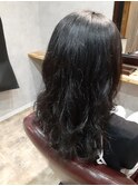 アイロンいらず、ふんわり巻髪パーマ