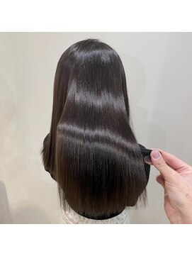アッシュ 二子玉川店(Ash) パサつく髪を抑える、髪質改善縮毛矯正で若々しく♪【山川担当】