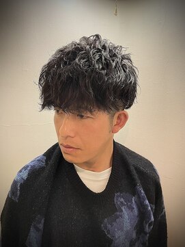 ヒロギンザ 御茶ノ水店(HIRO GINZA) 多毛をかっこよくツイストスパイラルパーマ