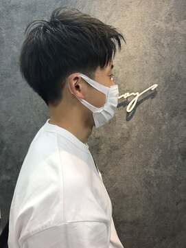 ノイ(Noy) ツーブロックショート