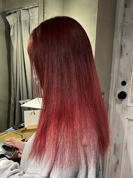 フークフーク(HOEK HOEK) 【ケアブリーチで作るレッドスタイル】