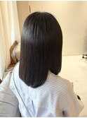ミディアムボブ×艶ストレート