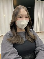 ソピ バイ インビテーション(sopi by invitation)&nbsp;オリーブベージュ　オリーブグレージュ　顔まわりカット☆