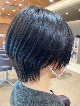 グランデュール 東静岡池田店(GRANDEUR) マッシュショート丸みショート黒髪ショートベリーショート40代