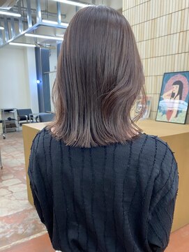 パークレーン アイス イヴェン(park lane ICI yeven) ブリーチなし切りっぱなしボブミディアムレイヤーボブ夏カラー