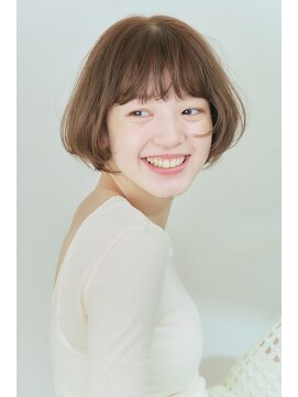 フレンチニュアンスボブ